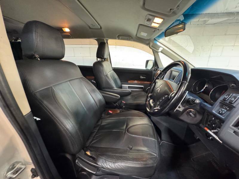 Mitsubishi Delica  Black #7