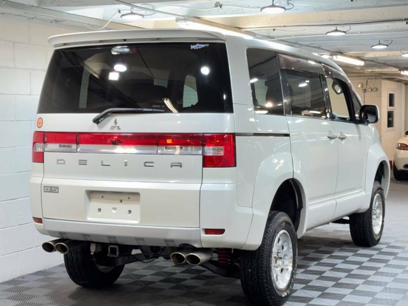 Mitsubishi Delica  Black #4