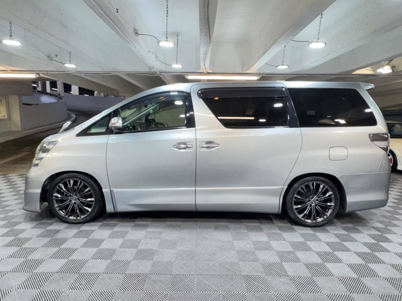 Toyota Vellfire 3.5Z Edition 7 Seat Ulez 3.5L V6 - 2008 58 GGH521 Grey #2