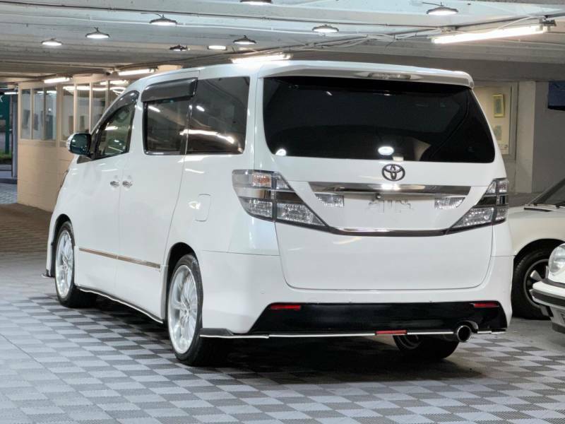 Toyota Vellfire 2.4Z Platinum Selection 7 Seat Ulez - 2010 5 ANH085 White #4