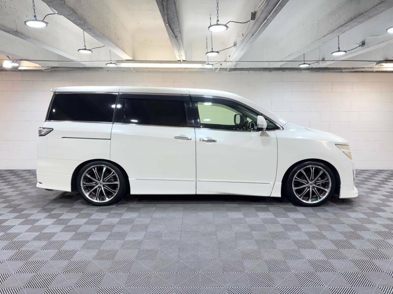 Nissan Elgrand 2.5 250 Highway Star Urban Chrome - 2012 62 TE6985 White #5