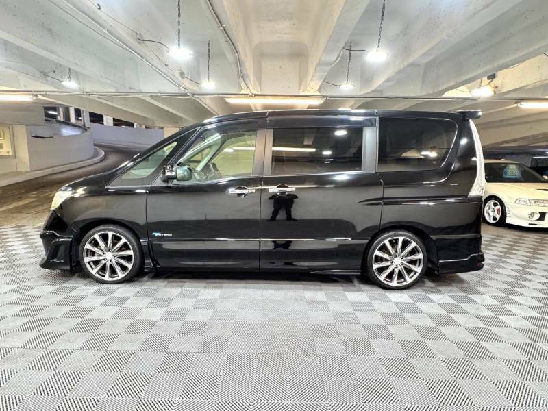 Nissan Serena 2.0 S-hybrid Highway Star Impul - 2013 6 HFC579 Black #2
