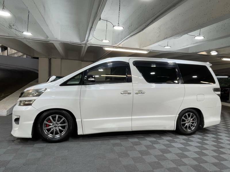 Toyota Vellfire 4Wd 2.4 Z Edition 8 Seat Ulez ANH782 White #3