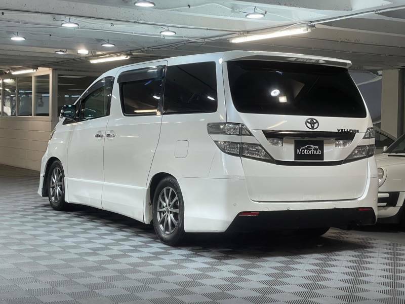 Toyota Vellfire 4Wd 2.4 Z Edition 8 Seat Ulez ANH782 White #4