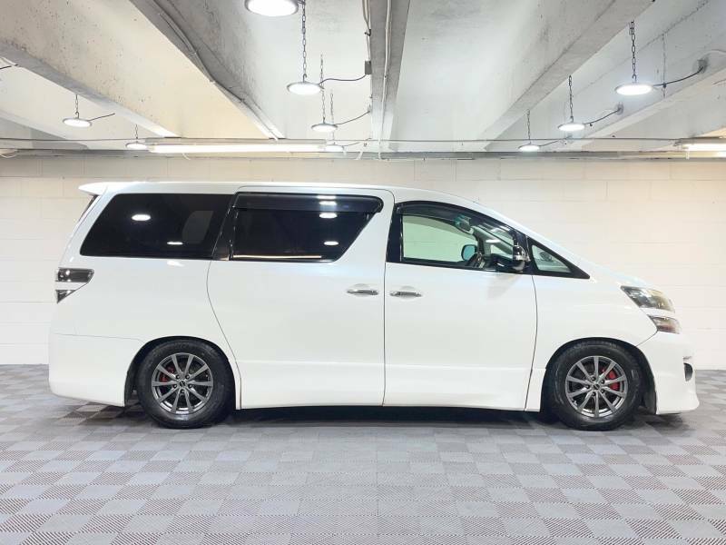 Toyota Vellfire 4Wd 2.4 Z Edition 8 Seat Ulez ANH782 White #6