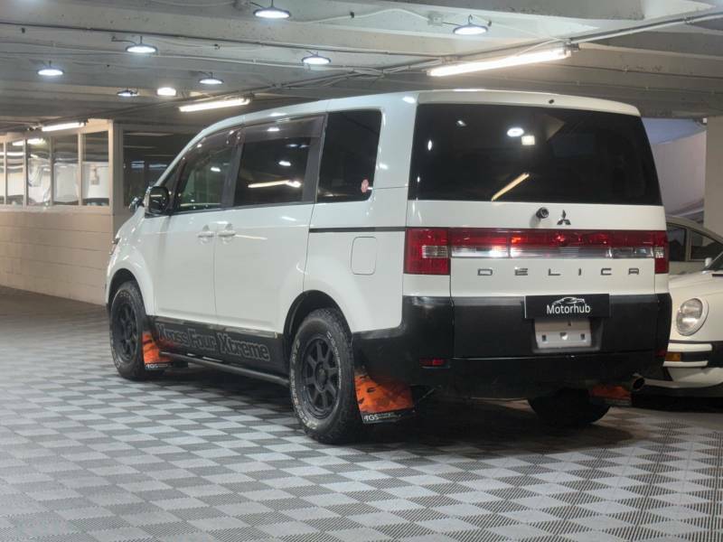 Mitsubishi Delica D5 2.0 G Power Package 8 Seat Ulez - 2011 61 White #4
