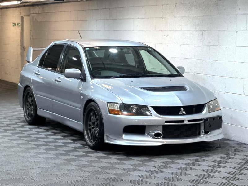 Mitsubishi Lancer 2.0 Evo IX Mr Fq-320 Saloon 334 Silver