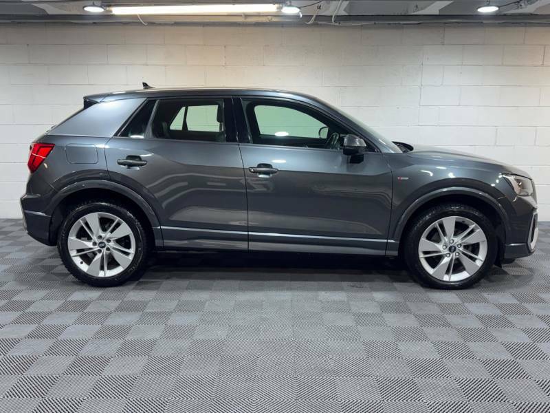Audi Q2 35 Tfsi S Line S Tronic GF21HLU Grey #5