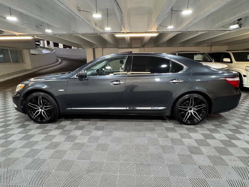 Lexus LS 600H L 5.0 Cvt Rear Relaxation Pack Grey #2