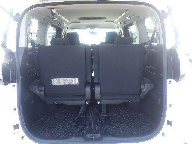 Toyota Vellfire Hybrid  #10