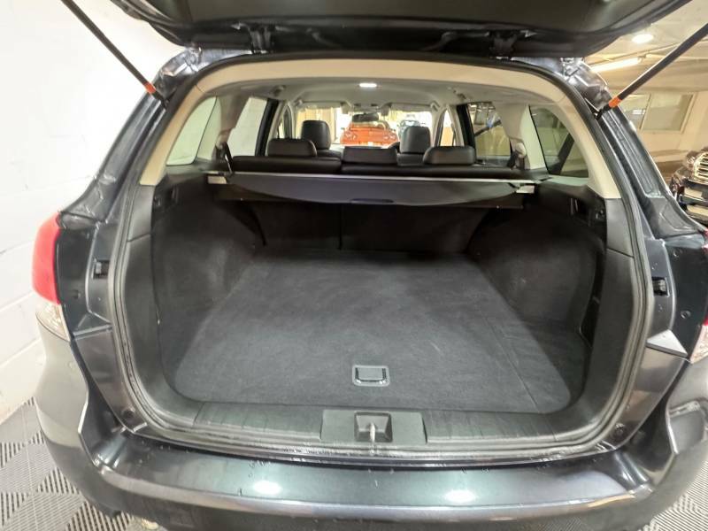 Subaru Legacy 3.0 H6 Outback Lux Pack Sport Tourer Green #13