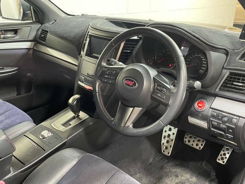 Subaru Legacy I Se Navplus 5-Door Black #8