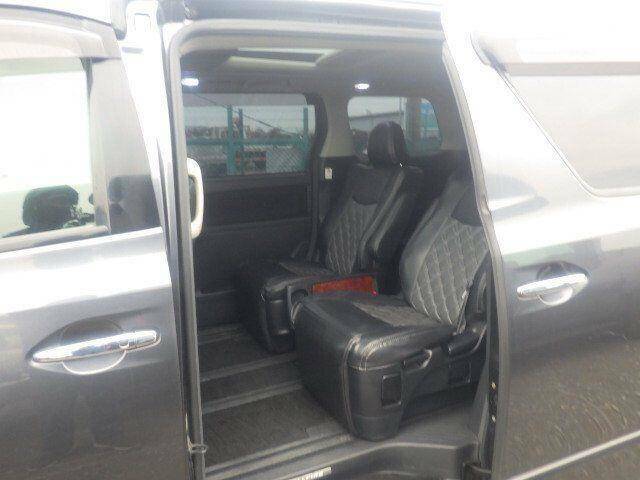 Toyota Vellfire  Grey #9