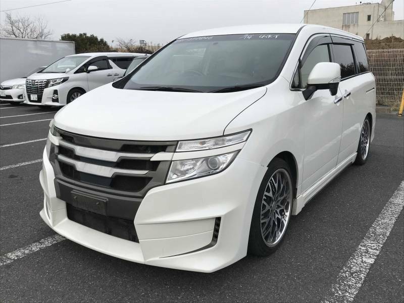 Nissan Elgrand 2.5 250 Xg Full Fledermaus Body Kit - 2015 64 White