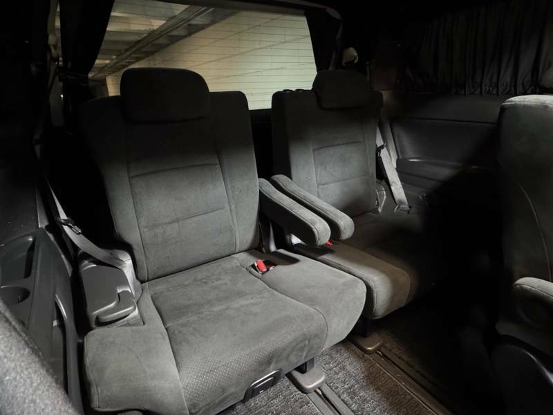 Toyota Alphard 2.4 Auto 5d Grey #14