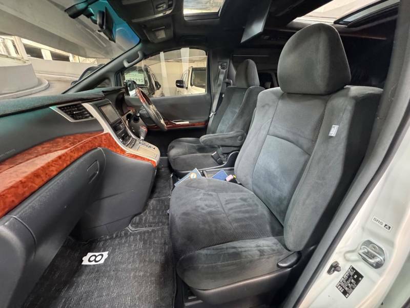 Toyota Alphard 2.4 Auto 5d Grey #10