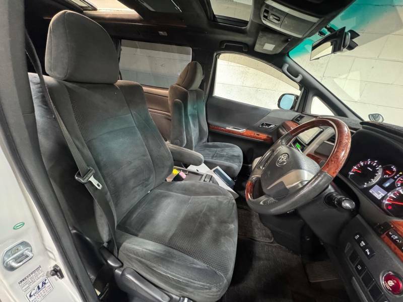 Toyota Alphard 2.4 Auto 5d Grey #8