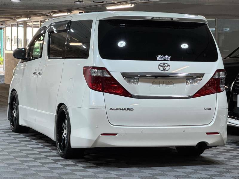 Toyota Alphard 3.5 350S Premium Selection 2 Sunroof White #3