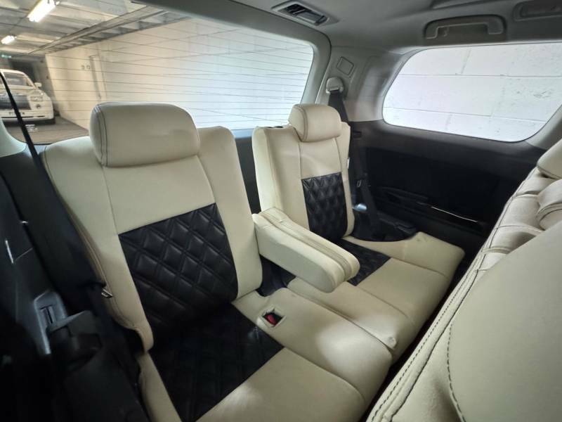 Toyota Alphard 3.5 V6 350 White #13