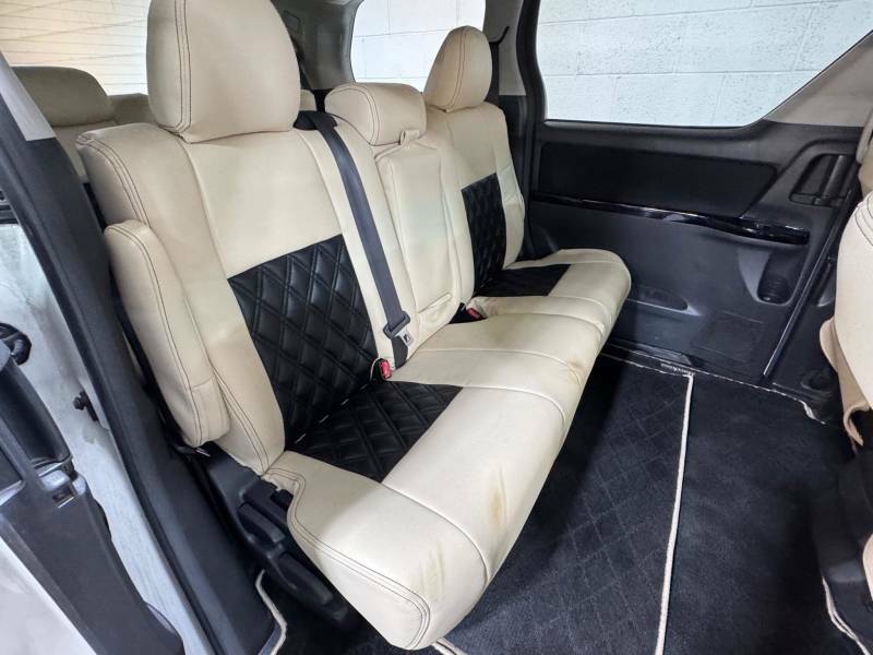 Toyota Alphard 3.5 V6 350 White #12