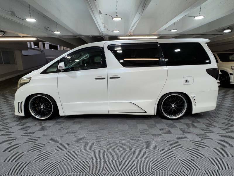 Toyota Alphard 2.4 240S Edition 8 Seats Grade 4 White #2