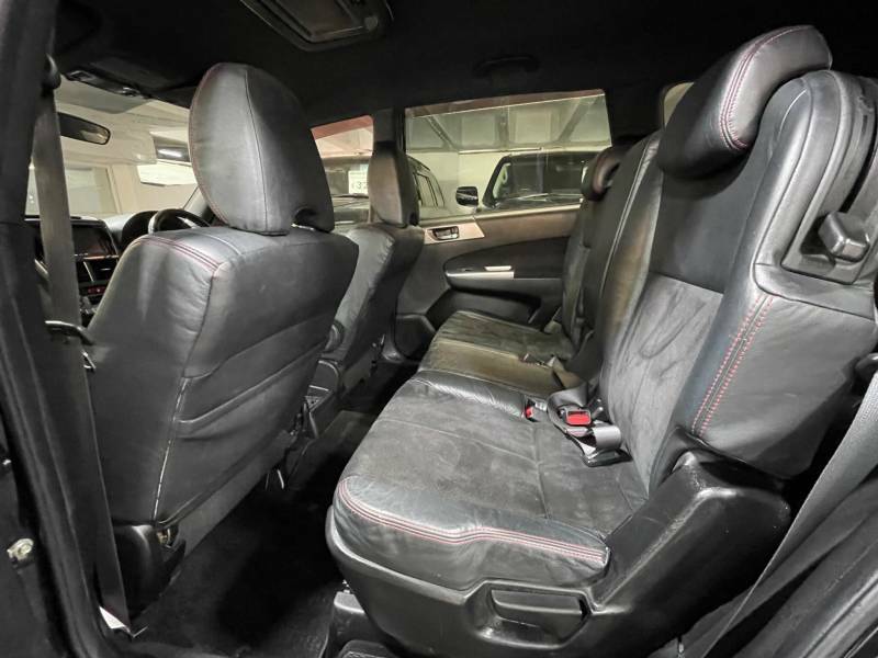 Seat  2.4 D5 R Design Se Geartronic Black #13