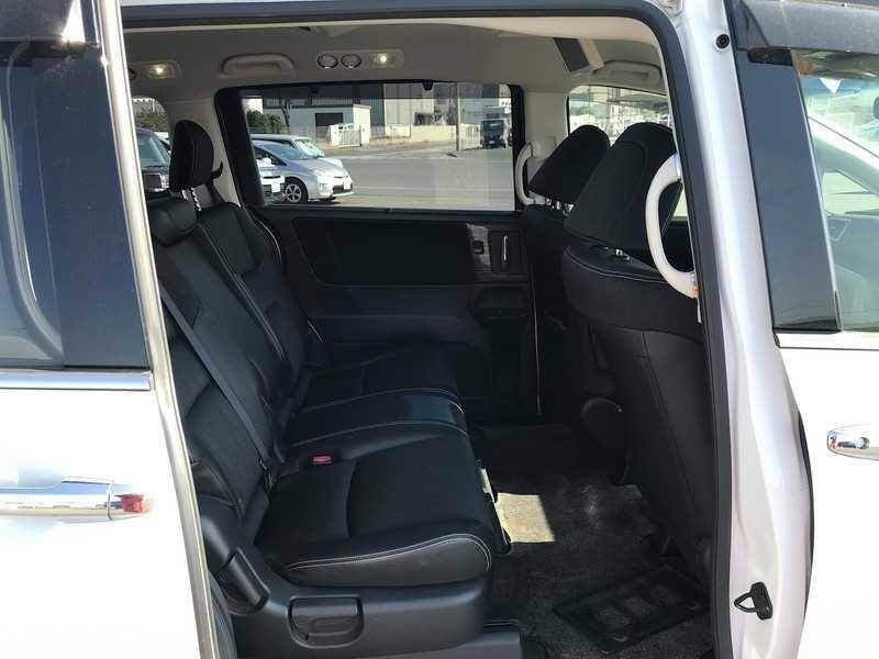 Honda Odyssey 2.4 Absolute Ex 4Wd 8 Seat K24 Ulez - 2013 6 White #6
