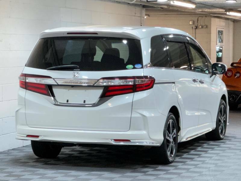 Honda Odyssey 2.4 Absolute Ex 4Wd 8 Seat K24 Ulez White #4