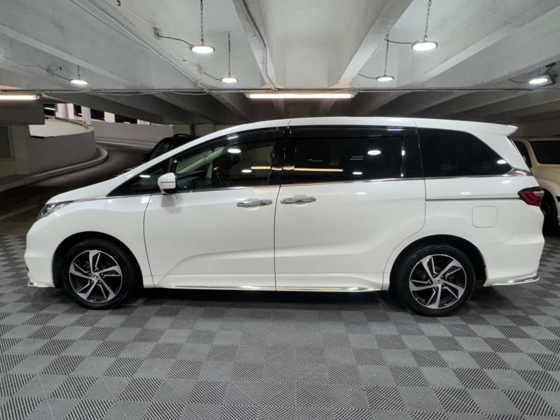 Honda Odyssey 2.4 Absolute Ex 4Wd 8 Seat K24 Ulez White #2