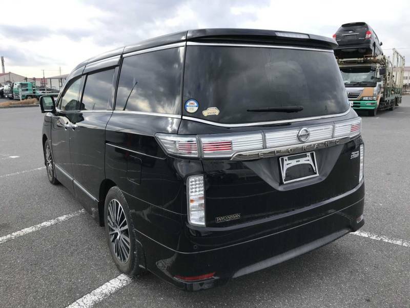 Nissan Elgrand 2.5 250 Highway Star 7 Seat Ulez - 2014 64 Black #3