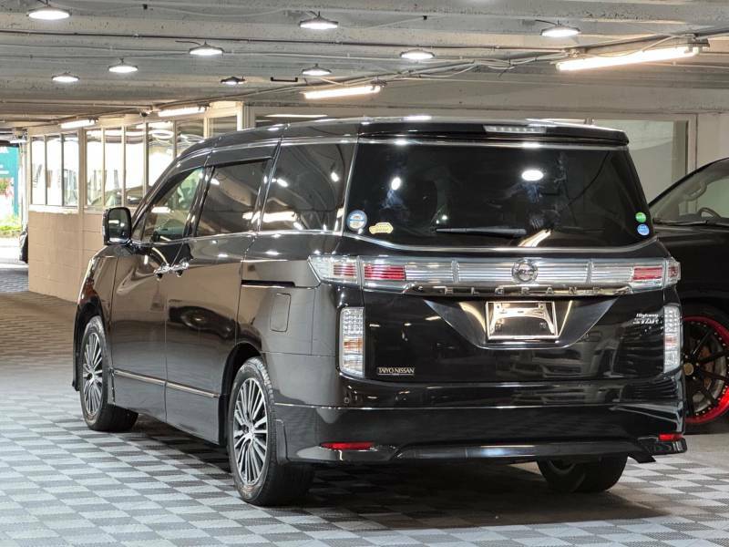 Nissan Elgrand 2.5 250 Highway Star 7 Seat Ulez Black #3