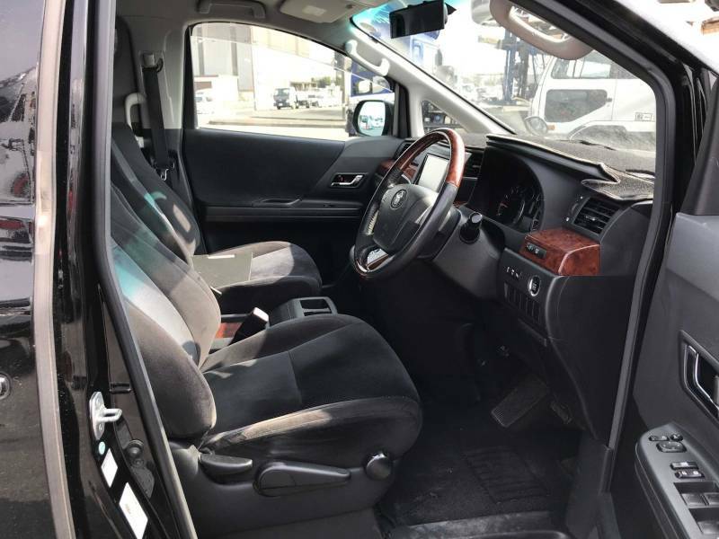 Toyota Vellfire 2.4Z Platinum Selection 2 7 Seat - 2011 61 Black #5