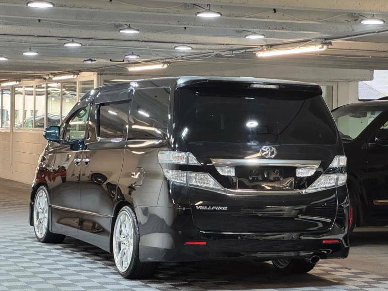 Toyota Vellfire 2.4Z Platinum Selection 2 7 Seat Black #3