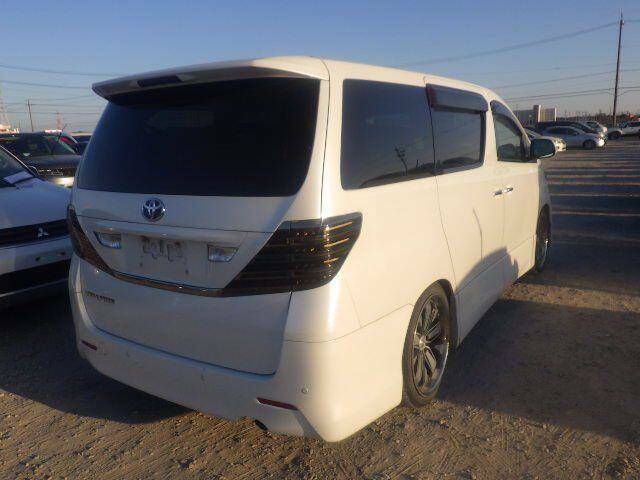 Toyota Vellfire 2.4Z Platinum Selection 2 7 Seat - 2010 60 White #2
