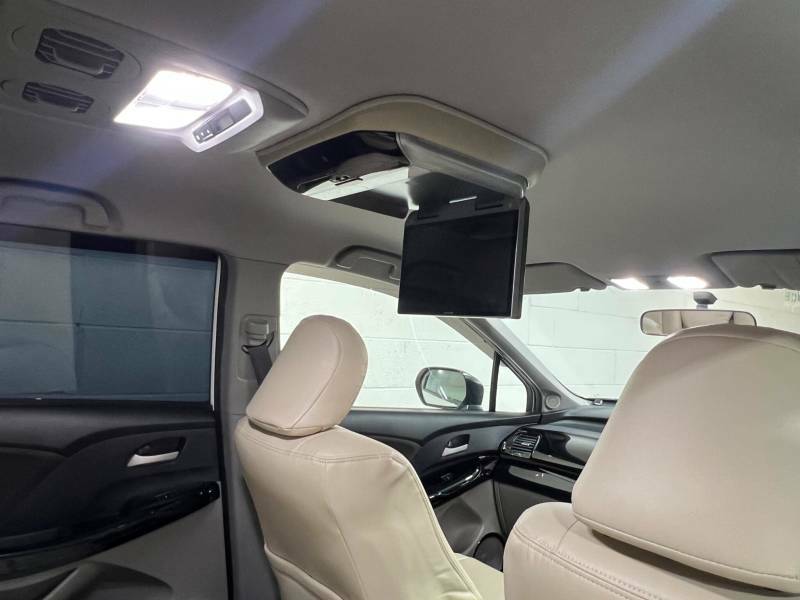 Honda Odyssey 2.4 White #13