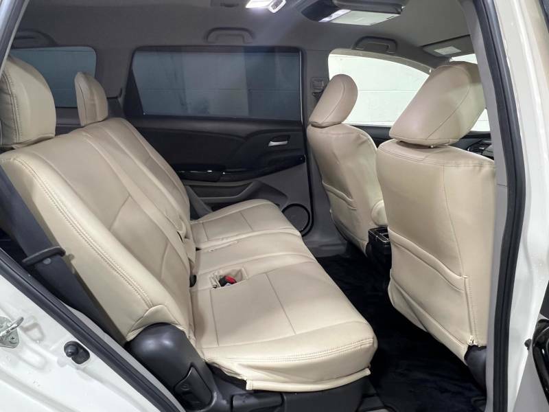 Honda Odyssey 2.4 White #14