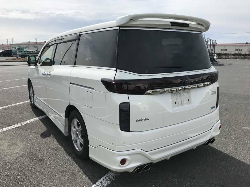 Nissan Elgrand 2.5 250 Highway Star Full Impul Car Ulez - 2013 6 White #3