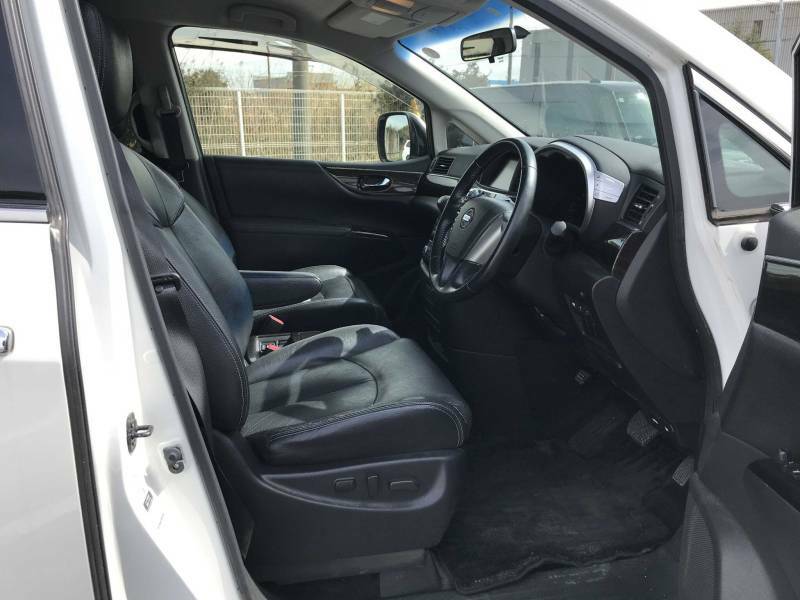 Nissan Elgrand 2.5 250 Highway Star Full Impul Car Ulez - 2013 6 White #4
