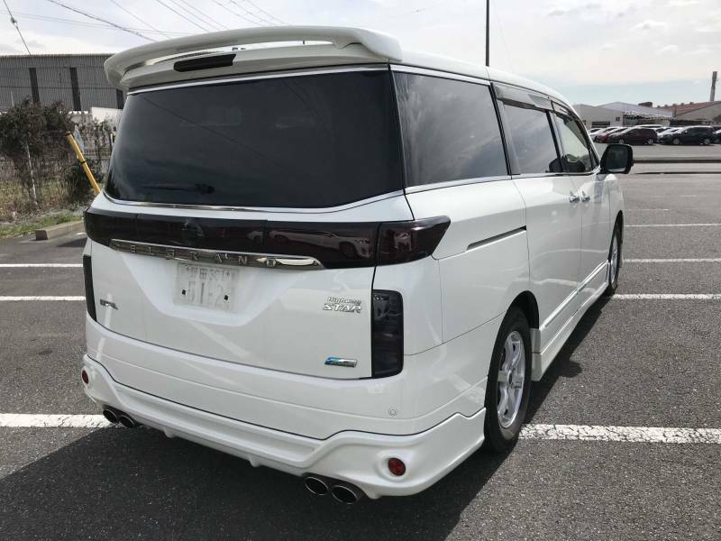 Nissan Elgrand 2.5 250 Highway Star Full Impul Car Ulez - 2013 6 White #2