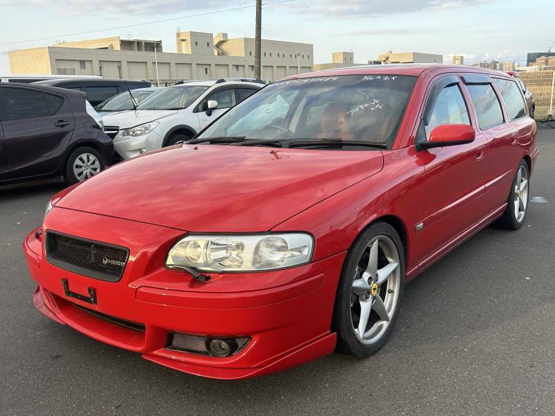 Volvo V70 2.5 R Estate 266 Gkm, 300 B Red #4