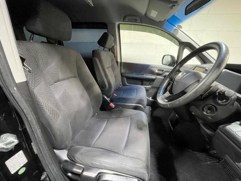 Honda StepWagon 2.0 White #7