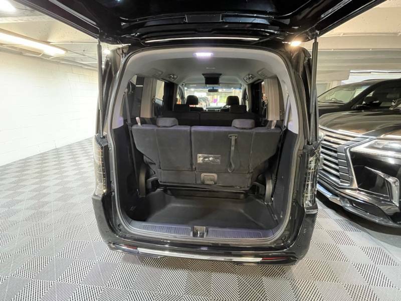 Honda StepWagon 2.0 White #17