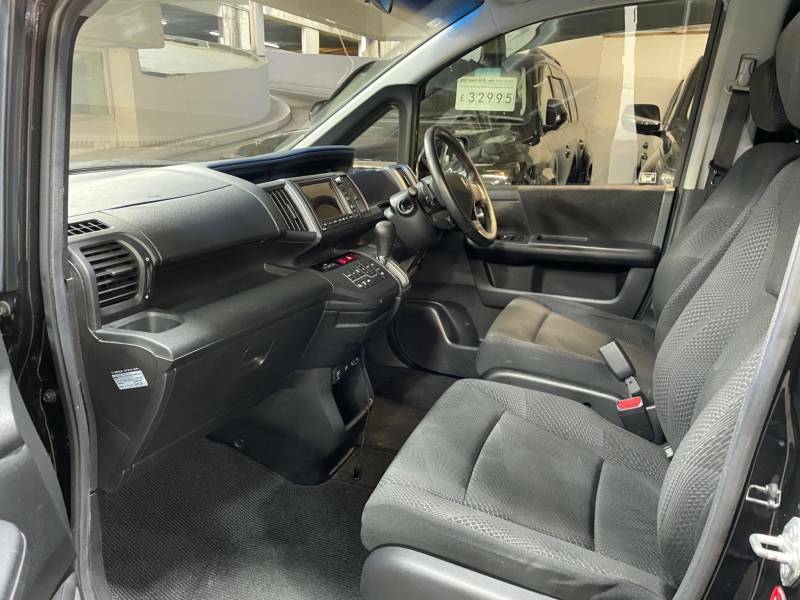 Honda StepWagon 2.0 White #10