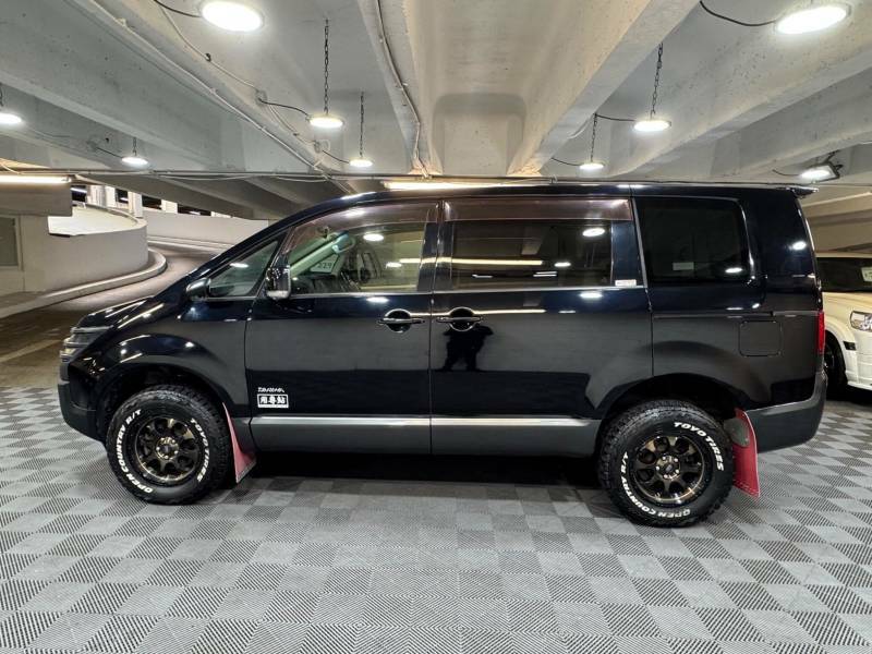 Mitsubishi Delica D5 2.4 G Power Package 4Wd Fresh Import - 2008 08 Black #2