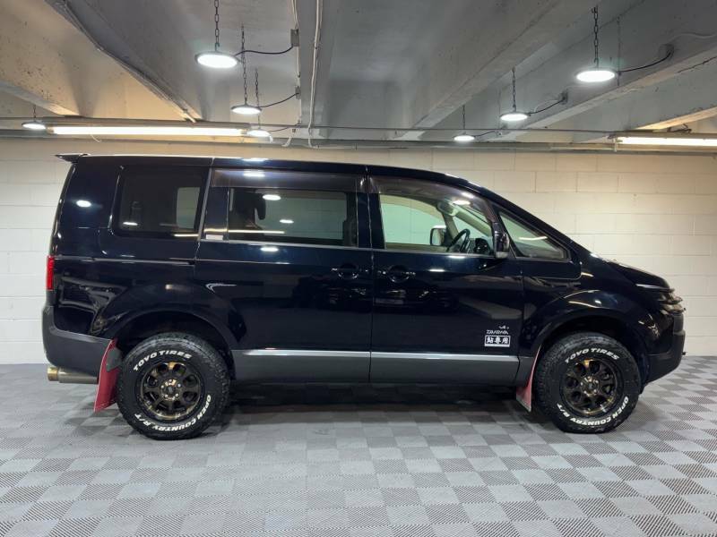 Mitsubishi Delica D5 2.4 G Power Package 4Wd Fresh Import - 2008 08 Black #5