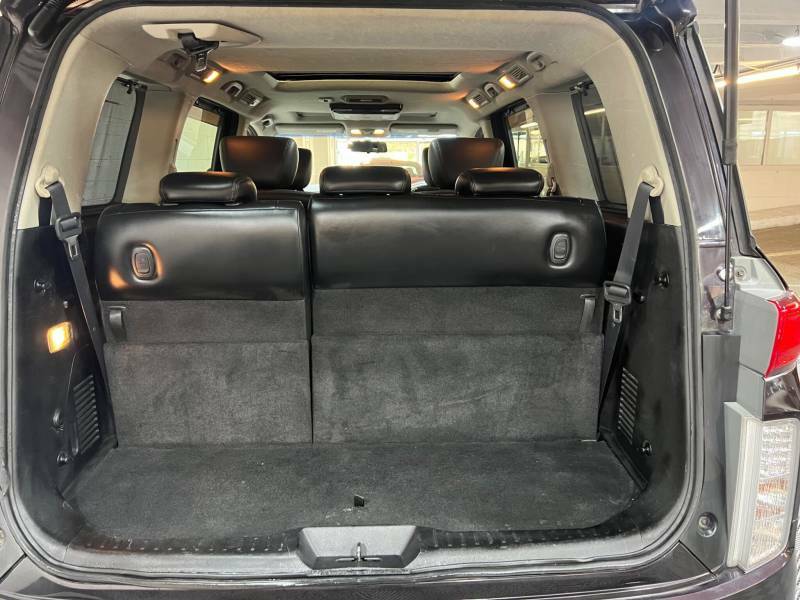 Nissan Elgrand  Black #15