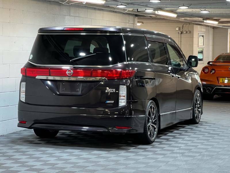 Nissan Elgrand 3.5 350 Highway Star Twin Sunroof Ulez Black #4