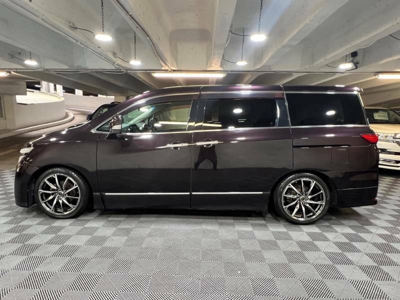 Nissan Elgrand 3.5 350 Highway Star Twin Sunroof Ulez Black #2