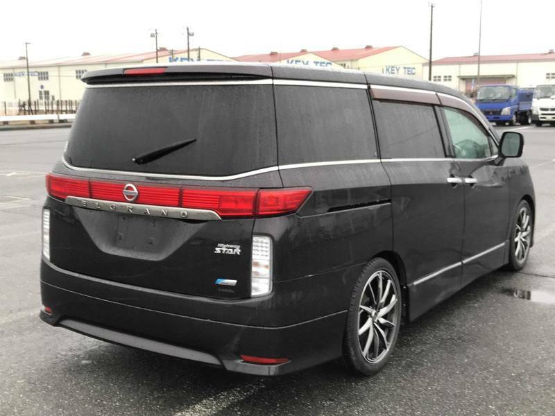 Nissan Elgrand 3.5 350 Highway Star Twin Sunroof Ulez - 2010 60 Black #2