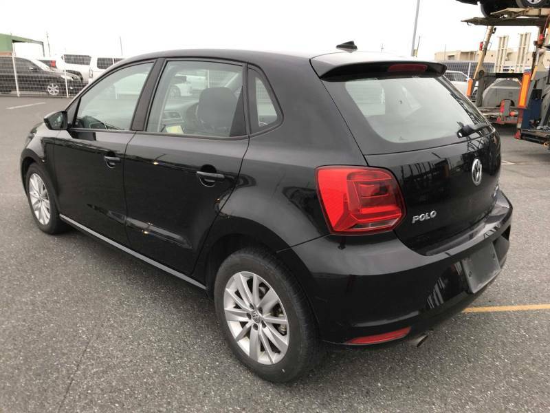 Volkswagen Polo 1.2 Tsi Bluemotion Tech Sel Hatchback D WVW304 Black #3